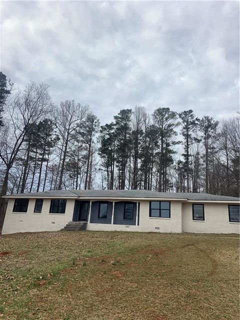 Single Family Residence in Lithonia GA 6716 Browns Mill Road.jpg
