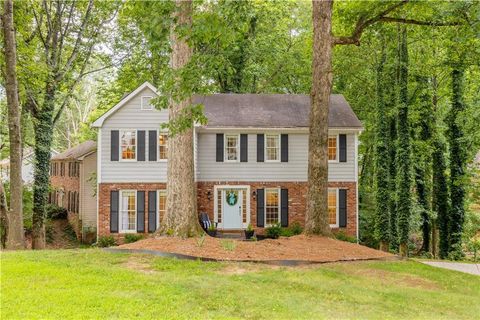 Single Family Residence in Roswell GA 300 Spring Ridge Drive.jpg