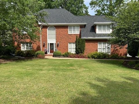 Single Family Residence in Marietta GA 999 Ashebrooke Way.jpg