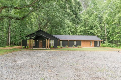 Single Family Residence in Bremen GA 112 Florida Avenue.jpg