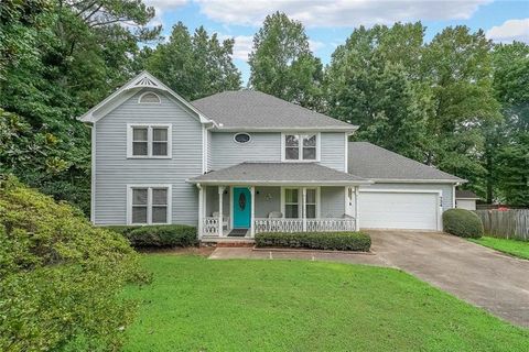 Single Family Residence in Kennesaw GA 734 Dushea Court.jpg