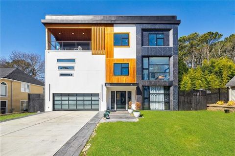 Single Family Residence in Marietta GA 1812 Hunters Glen.jpg