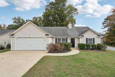 Single Family Residence in Villa Rica GA 102 Rocky Branch Way.jpg