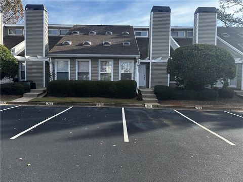 Condominium in Alpharetta GA 1702 Cotton Patch Lane.jpg