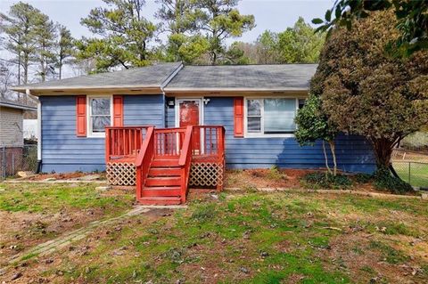 Single Family Residence in Austell GA 32 Hillcrest Drive.jpg
