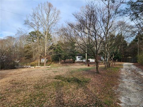 Single Family Residence in Auburn GA 1619 Flowery Branch Road.jpg
