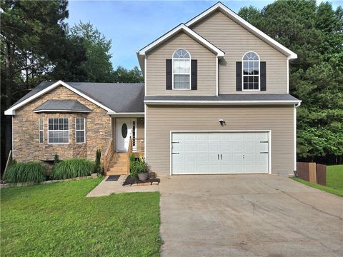 Single Family Residence in Douglasville GA 4284 Caroline Court.jpg