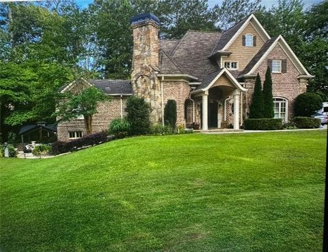Single Family Residence in Marietta GA 5172 Roswell Road.jpg