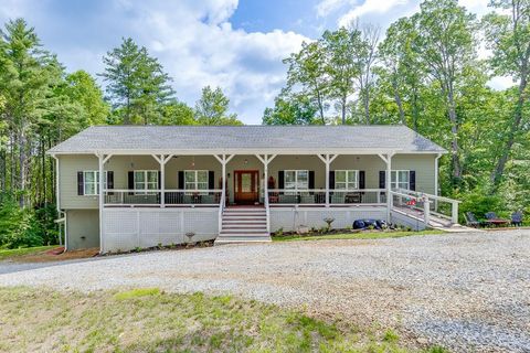 Single Family Residence in Lakemont GA 761 E Wolf Creek Road.jpg