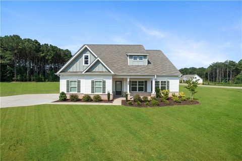 Single Family Residence in Monroe GA 1074 Pine View Trail.jpg