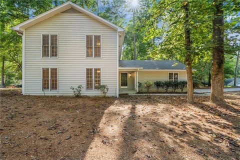 Single Family Residence in Roswell GA 500 Sweetbirch Lane.jpg