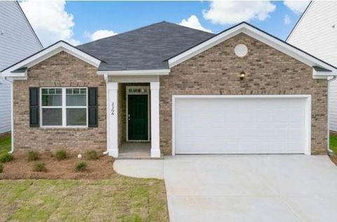 Single Family Residence in Dacula GA 1991 Vidalia Court.jpg