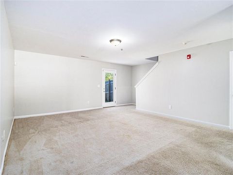 Townhouse in Rex GA 6247 Ellenwood Drive 13.jpg