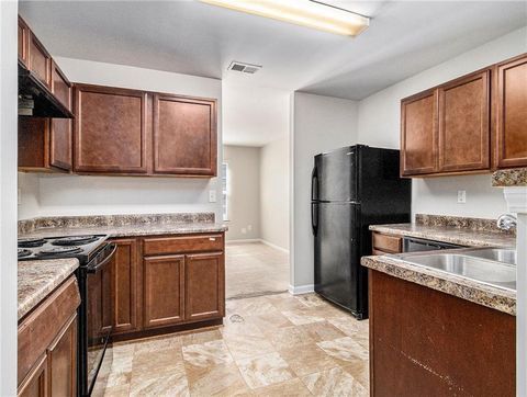 Townhouse in Rex GA 6247 Ellenwood Drive 10.jpg