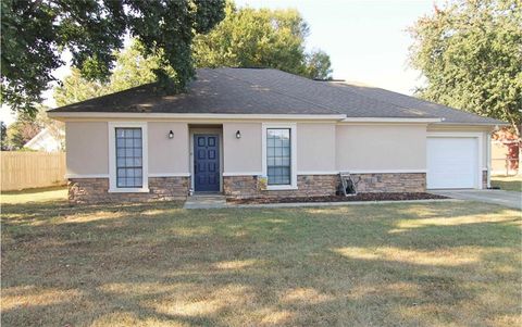 Single Family Residence in Centerville GA 103 Shannon Lane.jpg