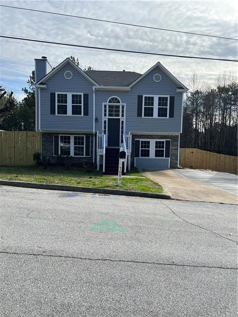 Single Family Residence in Austell GA 7054 Shenandoah Trail.jpg