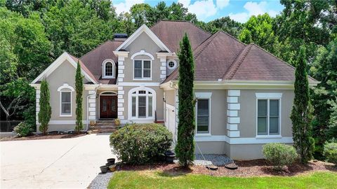 Single Family Residence in Berkeley Lake GA 4580 Lakefield Bend.jpg