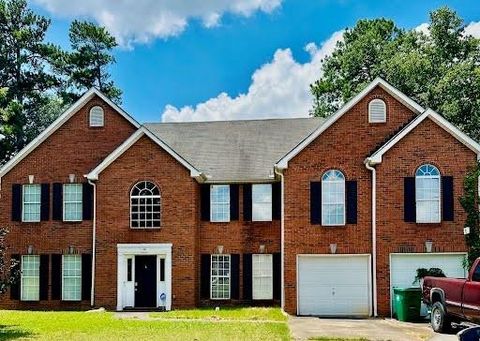 Single Family Residence in Lithonia GA 1149 Wehunt Court.jpg