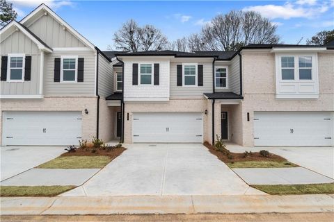 Condominium in Stockbridge GA 324 Shine Drive.jpg