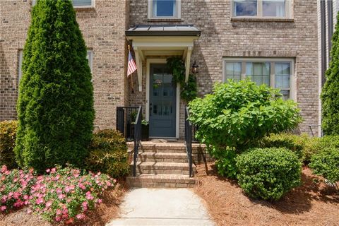 Townhouse in Roswell GA 14 Lochurst Lane #153 9.jpg