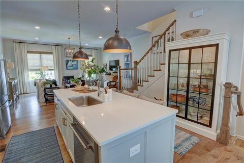 Townhouse in Roswell GA 14 Lochurst Lane #153 3.jpg