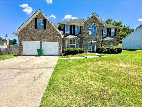 Single Family Residence in Lithonia GA 6843 Hill Creek Cove.jpg