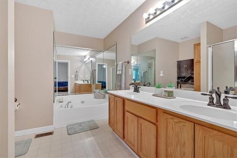 Single Family Residence in Cartersville GA 11 Chestnut Street 25.jpg