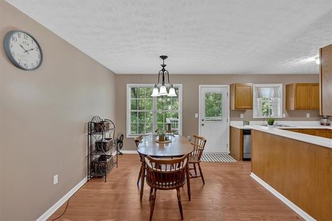 Single Family Residence in Cartersville GA 11 Chestnut Street 11.jpg
