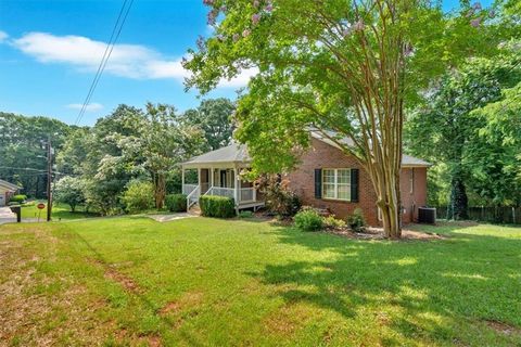 Single Family Residence in Cartersville GA 11 Chestnut Street 1.jpg
