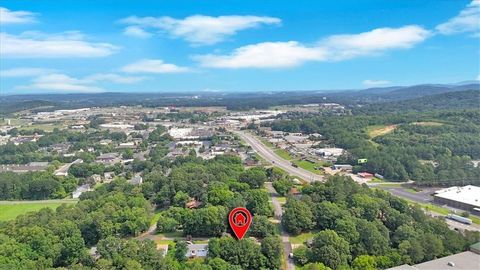 Single Family Residence in Cartersville GA 11 Chestnut Street 34.jpg