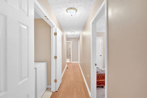 Single Family Residence in Cartersville GA 11 Chestnut Street 19.jpg