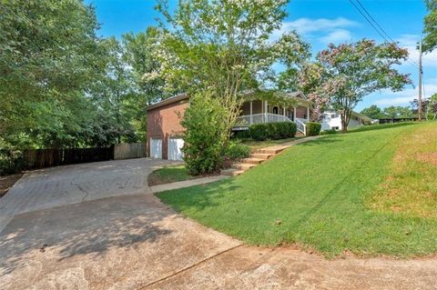 Single Family Residence in Cartersville GA 11 Chestnut Street 2.jpg