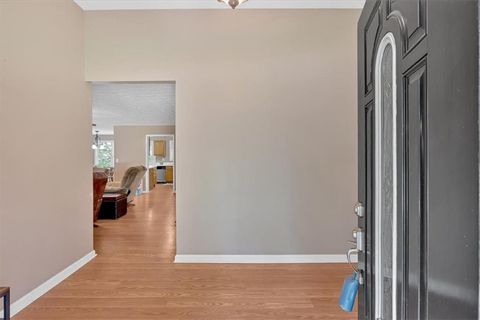 Single Family Residence in Cartersville GA 11 Chestnut Street 5.jpg