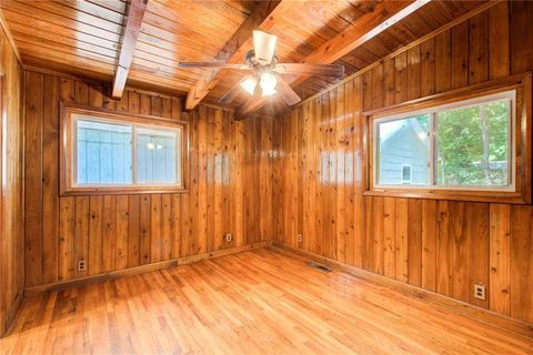 Single Family Residence in Woodstock GA 504 N Little Victoria Road 13.jpg