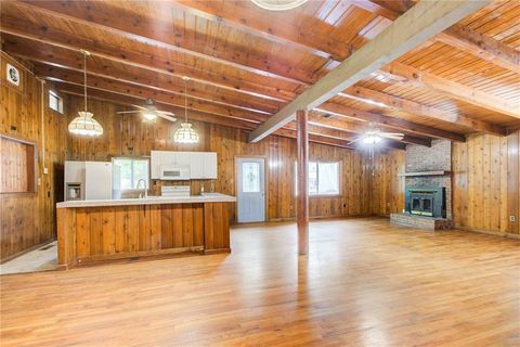 Single Family Residence in Woodstock GA 504 N Little Victoria Road 3.jpg