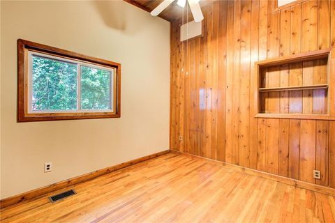 Single Family Residence in Woodstock GA 504 N Little Victoria Road 18.jpg