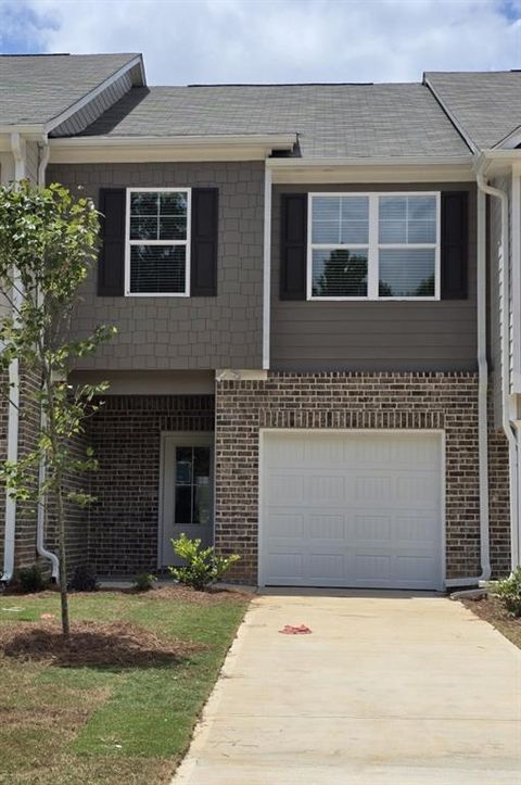 Townhouse in Douglasville GA 2812 Lillian Lane.jpg