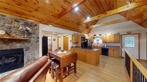 Single Family Residence in Blairsville GA 24 Rocky Top Heights Road 12.jpg