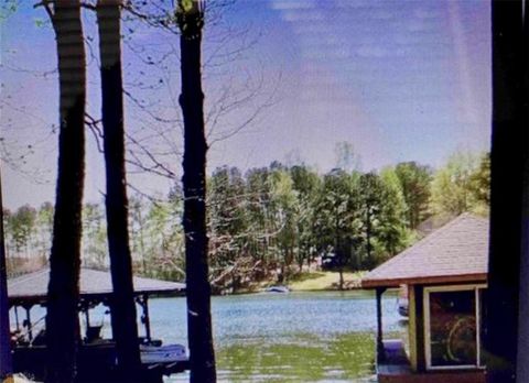 Single Family Residence in Villa Rica GA 1200 Plantation Drive.jpg