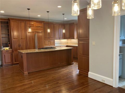 Single Family Residence in Alpharetta GA 870 Thornberry Drive 9.jpg