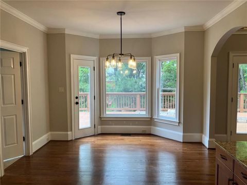 Single Family Residence in Alpharetta GA 870 Thornberry Drive 17.jpg