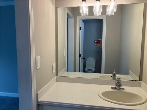 Single Family Residence in Alpharetta GA 870 Thornberry Drive 56.jpg