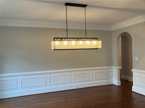 Single Family Residence in Alpharetta GA 870 Thornberry Drive 4.jpg
