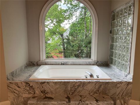 Single Family Residence in Alpharetta GA 870 Thornberry Drive 31.jpg