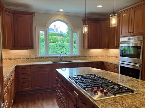 Single Family Residence in Alpharetta GA 870 Thornberry Drive 8.jpg