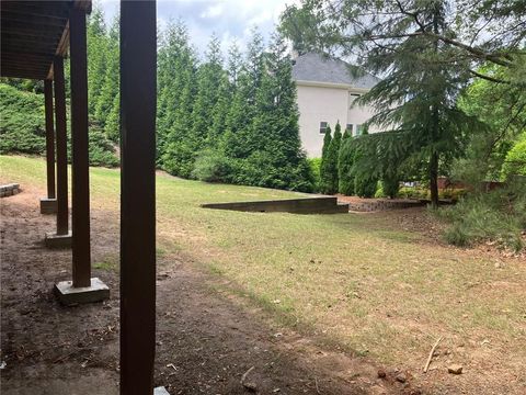 Single Family Residence in Alpharetta GA 870 Thornberry Drive 63.jpg