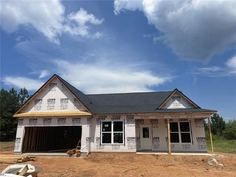 Single Family Residence in Good Hope GA 209 Squirrel Run.jpg