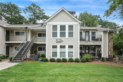 Condominium in Roswell GA 3210 Lake Pointe Circle.jpg