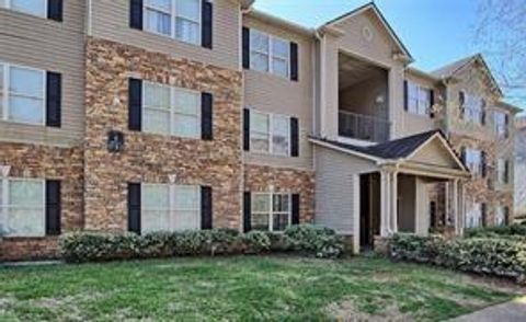 Condominium in Lithonia GA 5303 Fairington Club Drive.jpg