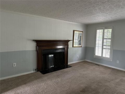 Single Family Residence in Roswell GA 150 N Pond Court 1.jpg